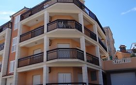 Vila Lola Apartmani